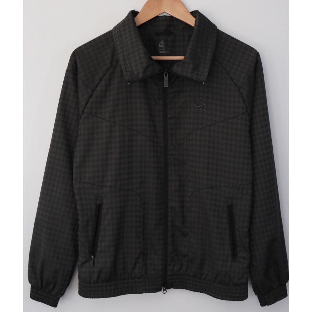 Nike windbreaker/track running jacket